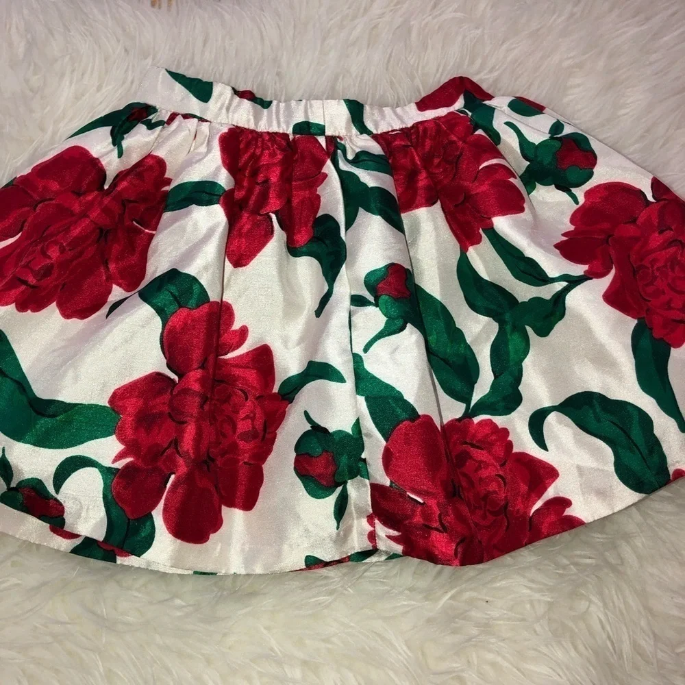 GYMBOREE White Red Flowers Print Party Skirt Sz 4